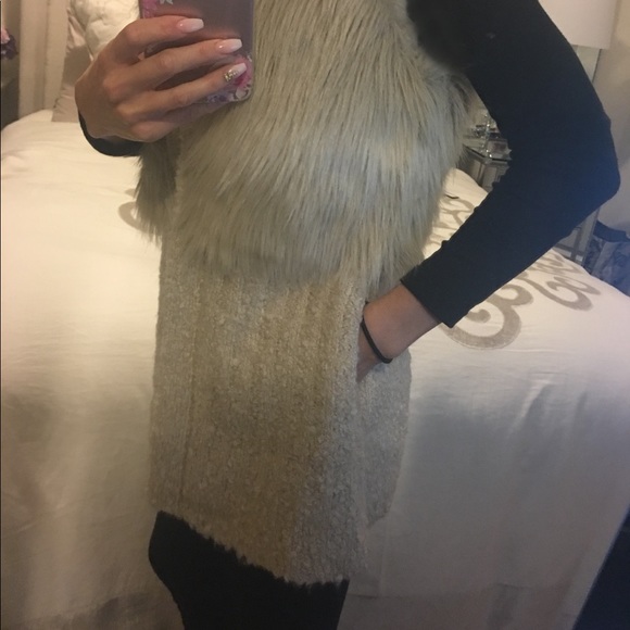 GUESS  Fur Vest - Picture 3 of 4